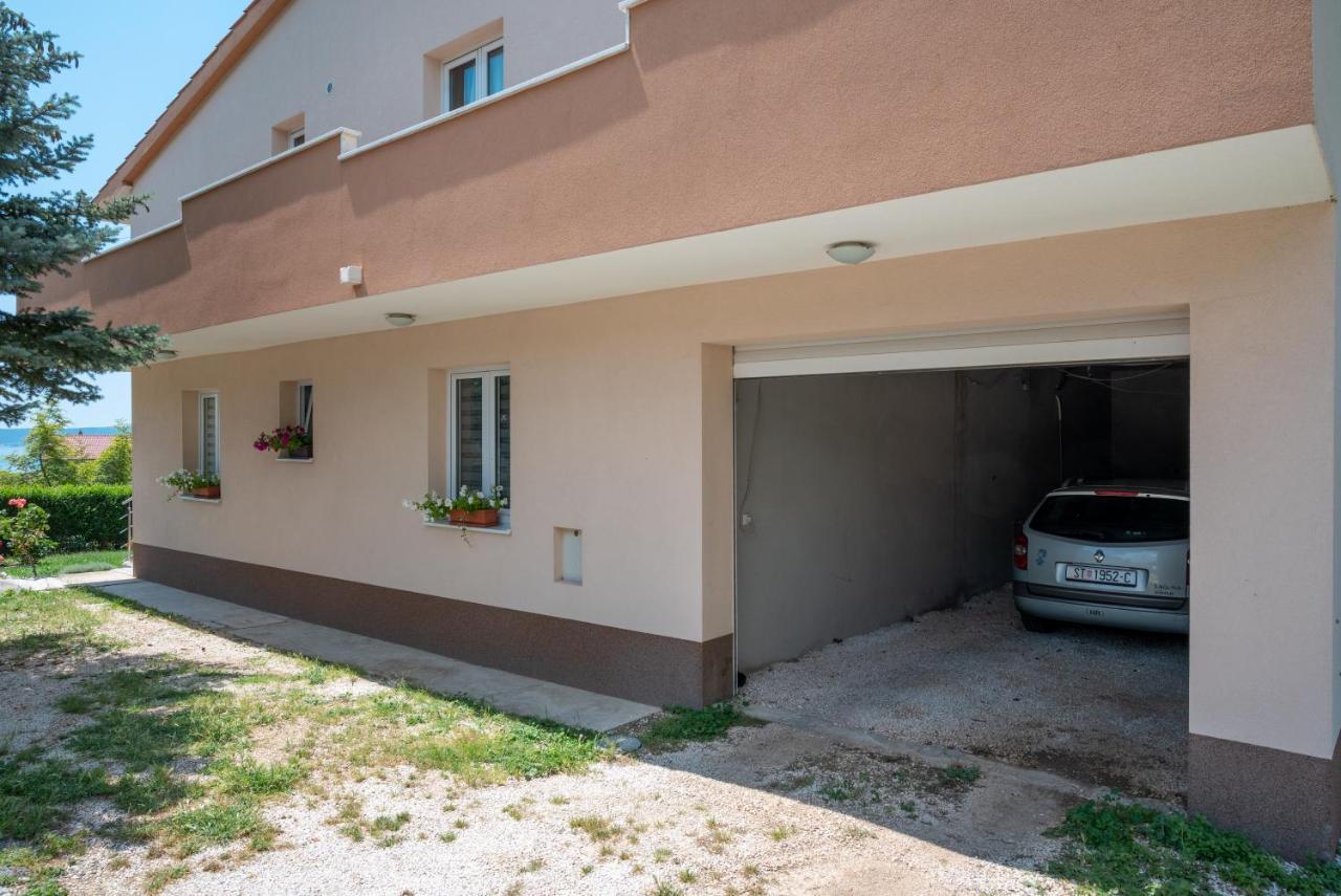 Nadalina Apartment Kaštel Stari Exterior foto